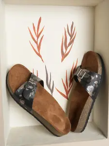 MOZAFIA Women Open Toe Flats with Buckles