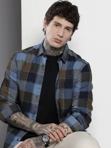 The Indian Garage Co Men Navy Blue Slim Fit Checked Casual Shirt