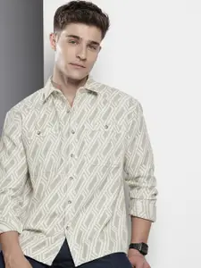 The Indian Garage Co Men Relaxed Fit Textured Resort Wear Jacquard Shirt