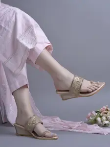 JM Looks Women Wedge Heel Sandals with Embroidered Strap & Toe Ring