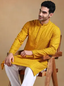 House of Pataudi Embroidered Straight Kurta