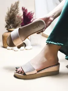 JM Looks Women Comfortable Sole Attractive Design Open toe Wedge Heel Sandals