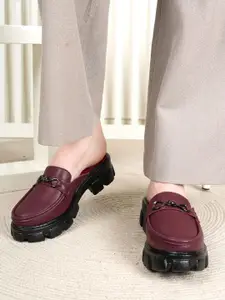 The Roadster Lifestyle Co. Women Casual Round Toe Slip-On Loafers