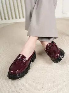 The Roadster Lifestyle Co. Women Solid Western Embellished Regular Round Toe Loafers