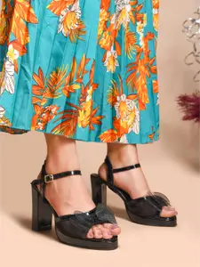 JM Looks Party Block Sandals with Buckles