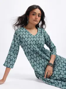 Anouk Rustic Floral Printed V-Neck Straight Kurta