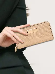 Kenneth Cole Women Abstract Textured PU Zip Around Wallet