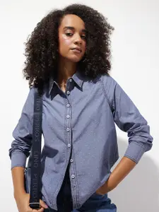 The Roadster Lifestyle Co. Solid Casual Shirt