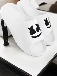 rishXation Men Printed Sliders