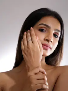 Niska Stainless Steel Silver-Plated Finger Ring