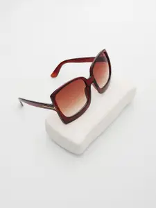 PELLE LUXUR Women Oversized Sunglasses with UV Protected Lens