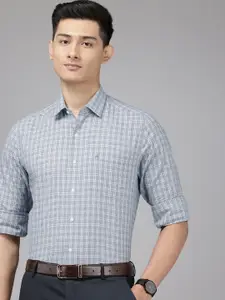 Arrow Pure Cotton Manhattan Slim Fit Checked Formal Shirt