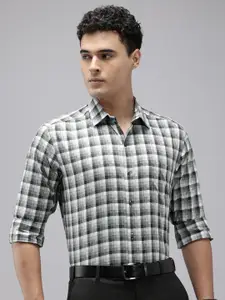 Arrow Pure Cotton Manhattan Slim Fit Checked Textured Formal Shirt