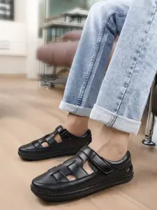 Woakers Men Shoe-Style Sandals