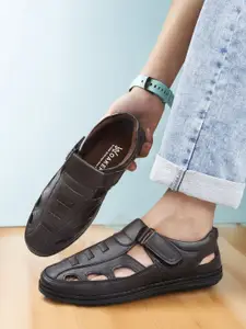 Woakers Men Shoe-Style Sandals