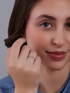 Kushal's Fashion Jewellery White 92.5 Sterling Silver Rhodium-Plated Party Finger Ring