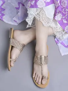 Shoetopia Women Embellished Ethnic One Toe Flats