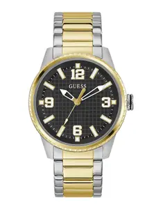 GUESS Men Bracelet Style Straps Analogue Watch - GW0889G2