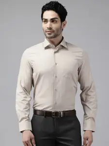 Blackberrys Men Self Checked Pure Cotton Slim Fit Formal Shirt
