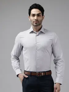 Blackberrys Cotton Checked Slim Fit Formal Shirt