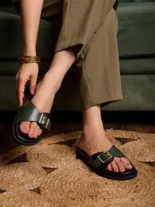 CAI Women Strap Buckled Slider - Black