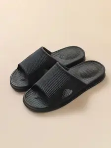 glitchez Women Sliders