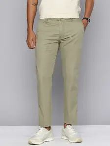 Levis Men Standard Tapered Fit Chinos Trousers