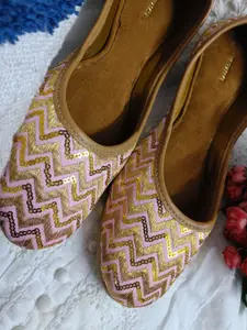 Anouk Women Embellished Ethnic Mojaris Flats