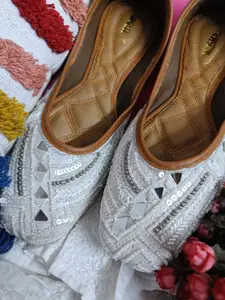 Anouk Women Embellished Ethnic Mojaris Flats