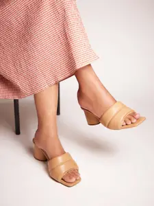 CAI Puffed Tan Heels