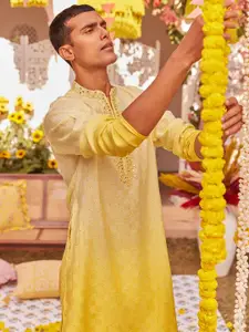 KISAH Geometric Embellished Thread Work Kurta