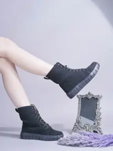 The Roadster Lifestyle Co Women Platform-Heeled Mid-Top Desert Boots