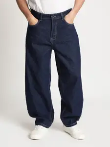 The Roadster Lifestyle Co Men Cotton Barrel Fit Jeans
