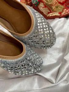 Anouk Women Embellished Ethnic Mojaris Flats