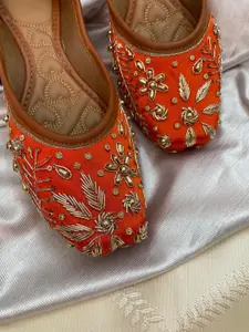 Anouk Women Embellished Ethnic Mojaris Flats