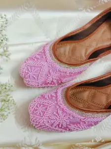 Anouk Women Embellished Ethnic Mojaris Flats