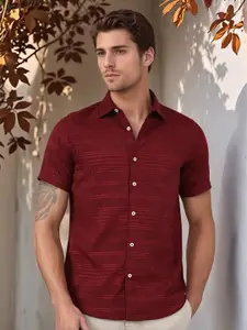 Thomas Scott Men Classic Slim Fit Horizontal Stripes Opaque Printed Casual Shirt