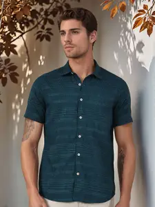 Thomas Scott Men Classic Slim Fit Horizontal Stripes Opaque Printed Casual Shirt