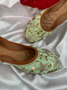 Anouk Women Embellished Ethnic Mojaris Flats