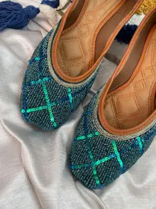 Anouk Women Embellished Ethnic Mojaris Flats