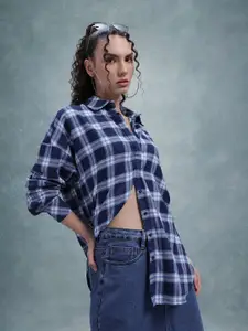 The Roadster Lifestyle Co. Classic Tartan Checked Oversized Pure Cotton Casual Shirt