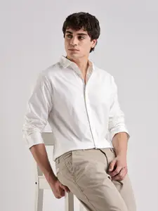 Calvin Klein Jeans Men Classic Opaque Casual Shirt