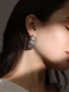 SOHI Contemporary Hoop Earrings