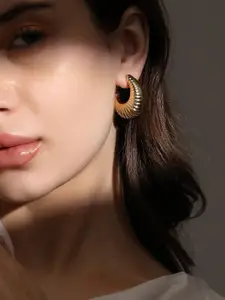 SOHI Contemporary Hoop Earrings