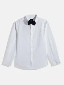 Allen Solly Junior Boys Slim Fit Self Design Pure Cotton Casual Shirt With Bow Tie