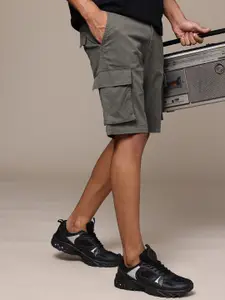 The Roadster Lifestyle Co. Men Solid Cargo Shorts