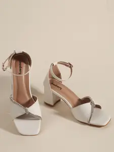 DressBerry Party Block Sandals with Buckles