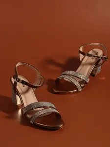 DressBerry Party Block Sandals with Buckles