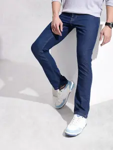 WROGN Men Straight Fit Mid-Rise Light Fade Stretchable Jeans