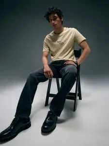 Flying Machine Men Relaxed Straight Fit Light Fade Stretchable Jeans